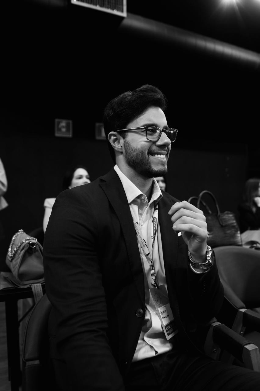 Eduardo Ferreira em atendimento